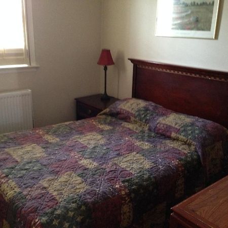 Ivy Motel 多伦多 外观 照片